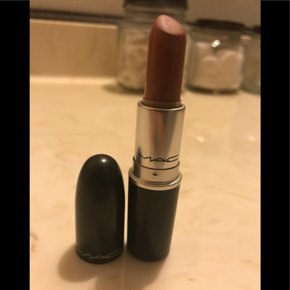 HoneyLove MAC Lipstick